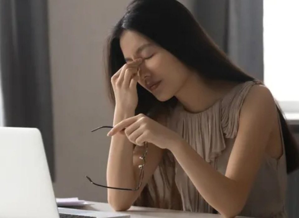 علاج إجهاد العين