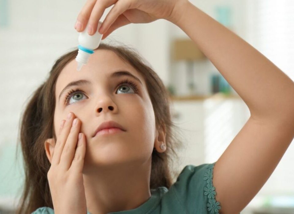 قطرة عين للاطفال