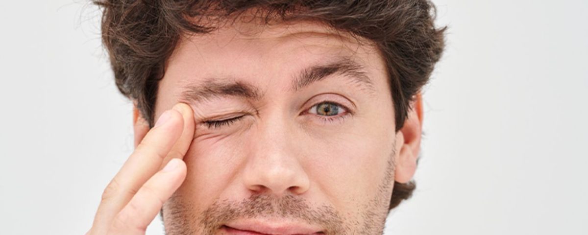 رفرفة العين