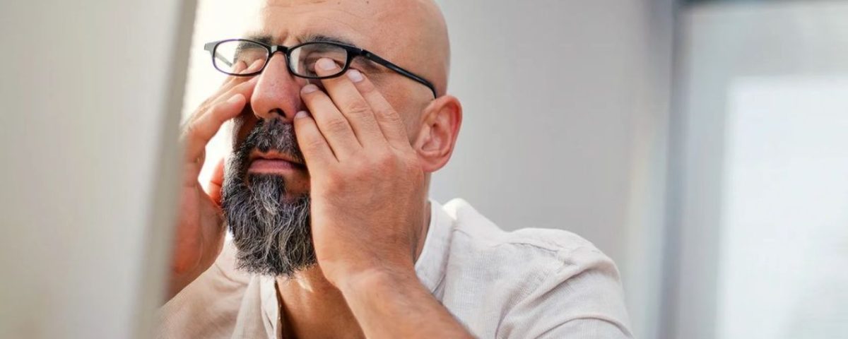 اسباب وجع العين