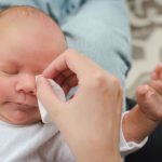 مرهم للعين مضاد حيوي للاطفال