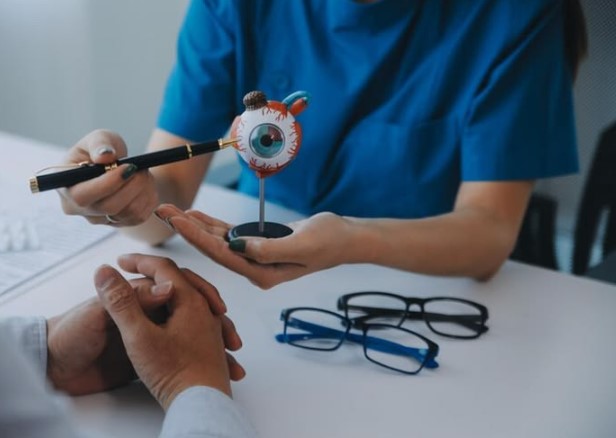 نصائح للعين بعد أول يوم من العملية